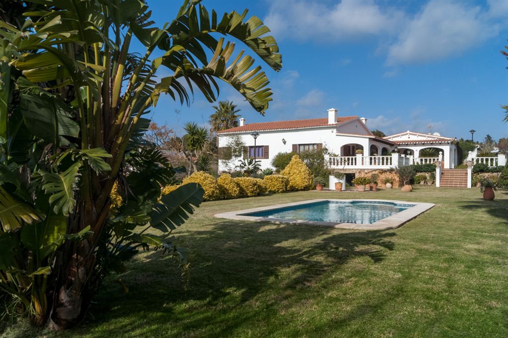 Nice villa for sale with pool in La Argentina